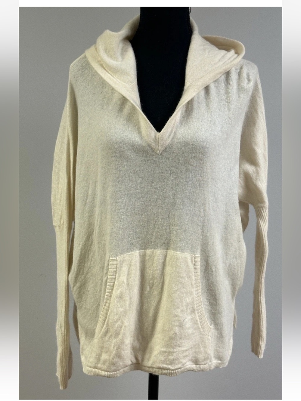 NOT SHY Oversized 100% Cashmere Hoodie V-Neck Pullover Ivory Sweater Size S/M
